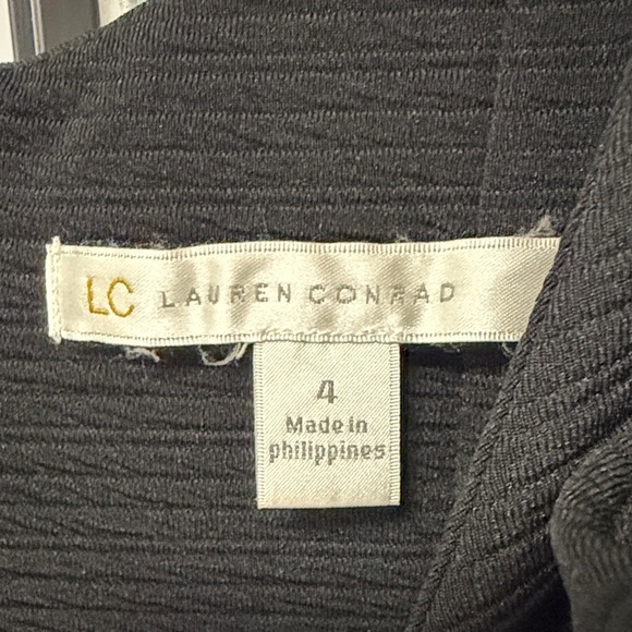 LC Lauren Conrad Women's Black Bow waist Dress Size 4 Sleeveless Sheath cocktail - Picture 4 of 9